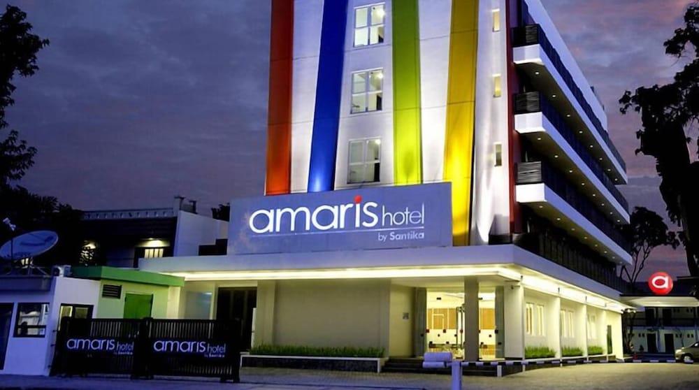 Amaris Hotel Cirebon Exterior foto